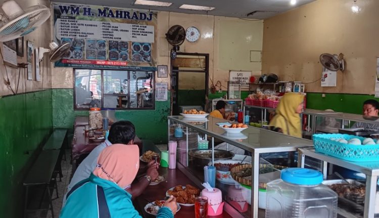 Warung H. Basirin: Santapan Nikmat di Tikungan Slarang yang Menggugah Selera